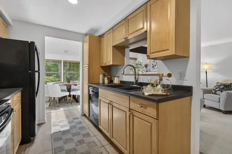 37 Stacey Circle Windham NH 03087