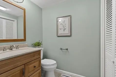 37 Stacey Circle Windham NH 03087