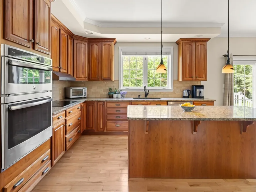187 Four Sisters Road South Burlington VT 05403