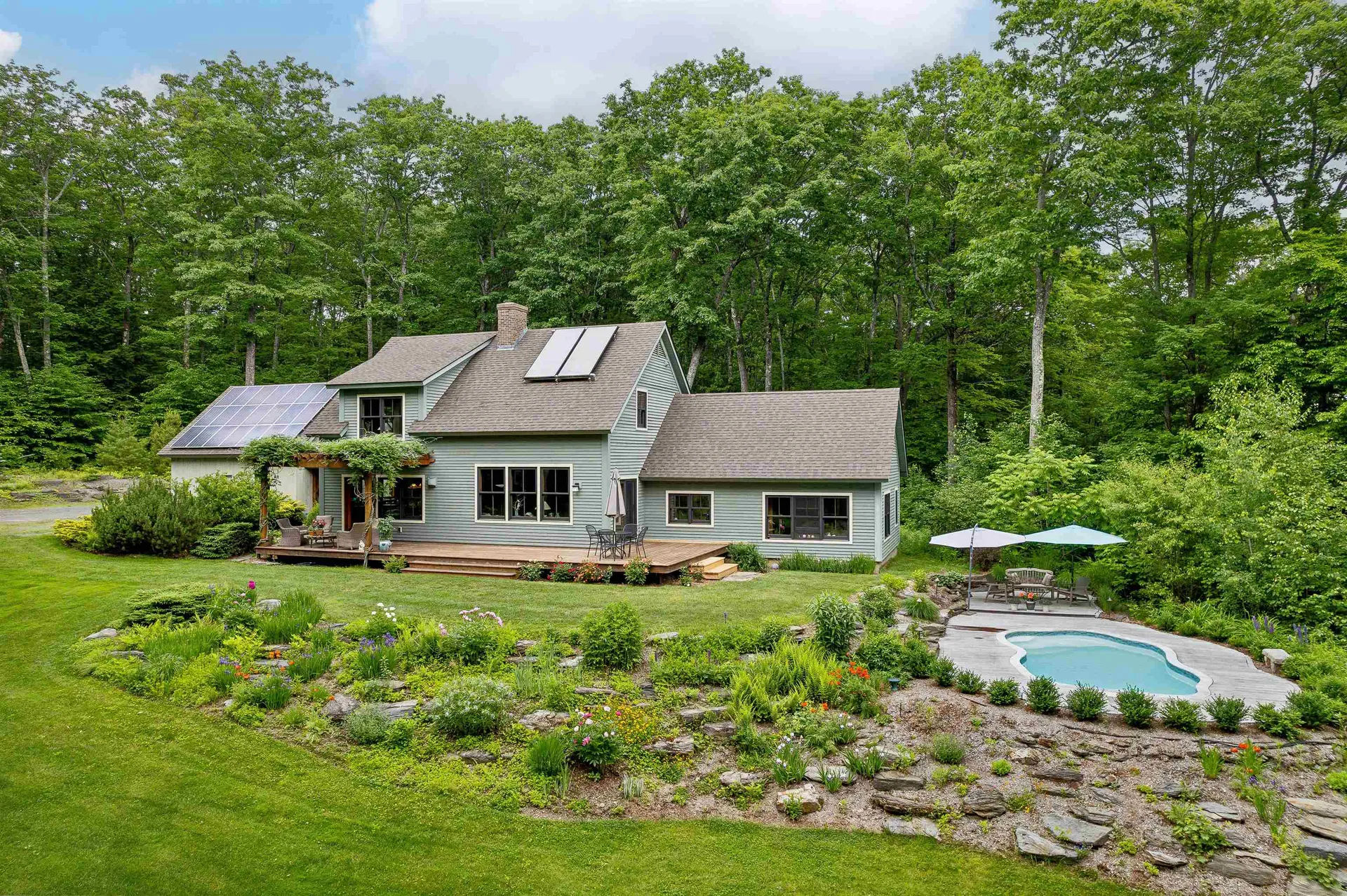 683 Reservoir Road Hartford VT 05001