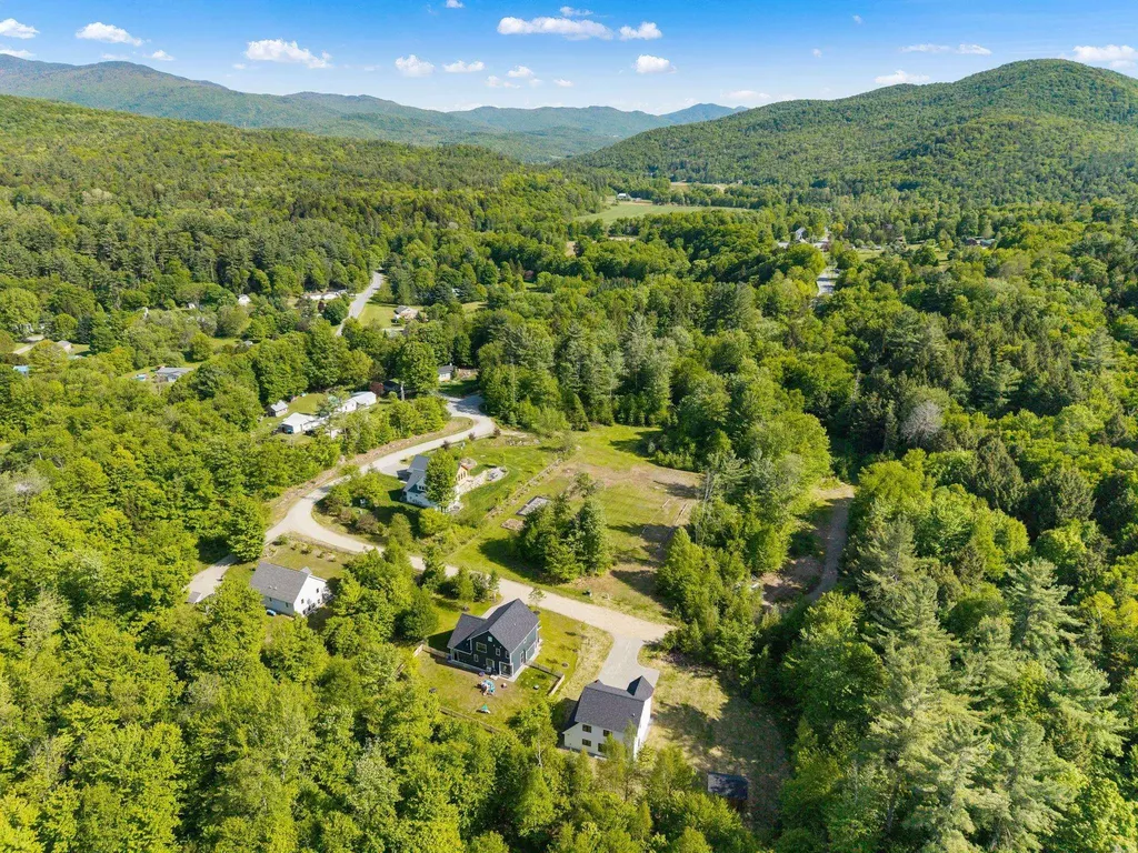 118 Village Hill Lane Huntington VT 05462
