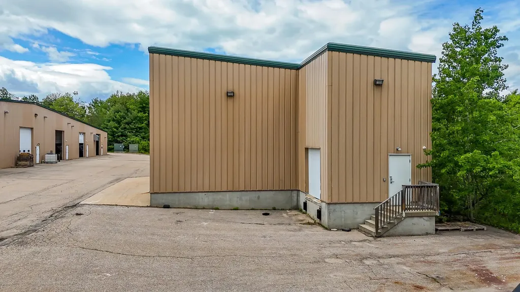 63 Airport Drive Rochester NH 03867