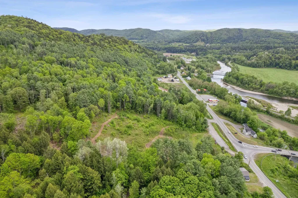 5894 Vt Route 14 Royalton VT 05068