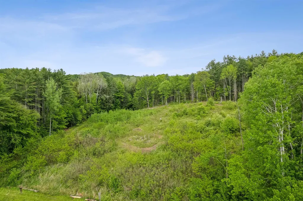 5894 Vt Route 14 Royalton VT 05068