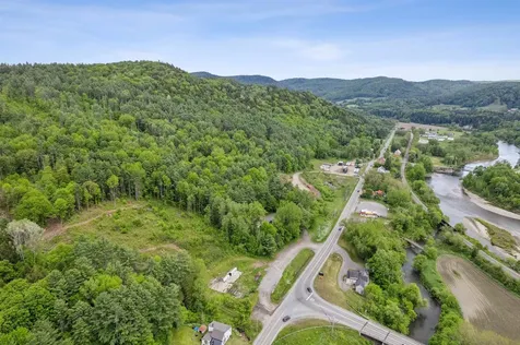 5894 Vt Route 14 Royalton VT 05068