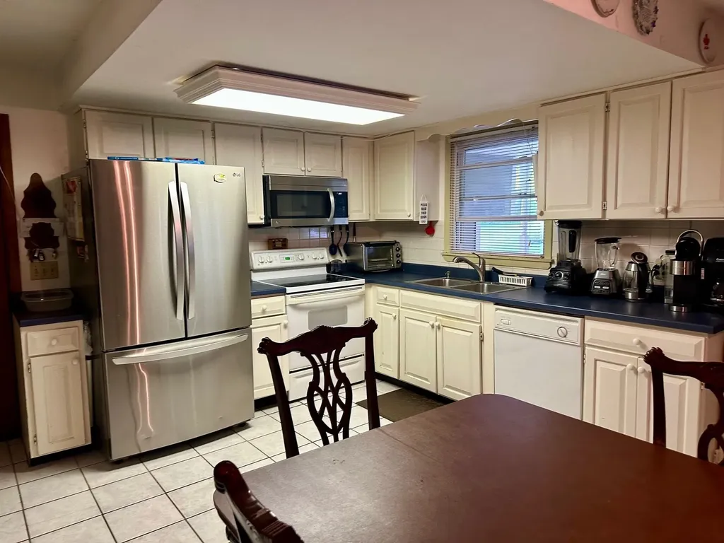 22 Lawrence Heights Jericho VT 05465