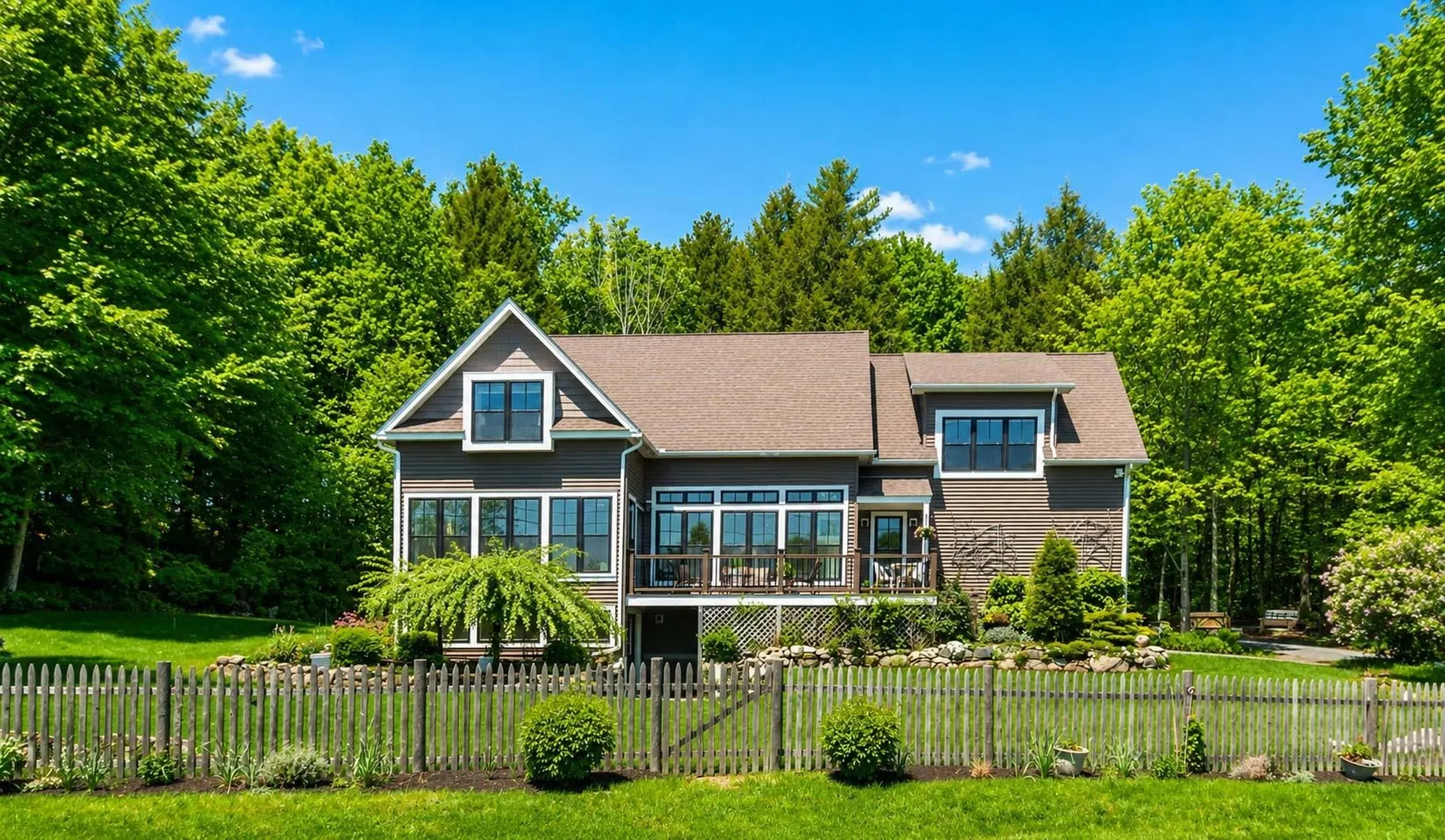 9 Ice House Road New London NH 03257