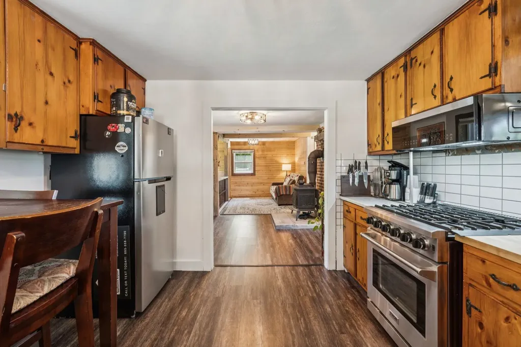 3 Breakneck Road Newport NH 03773