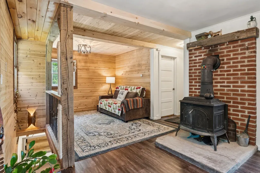 3 Breakneck Road Newport NH 03773
