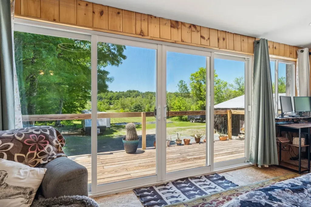 3 Breakneck Road Newport NH 03773