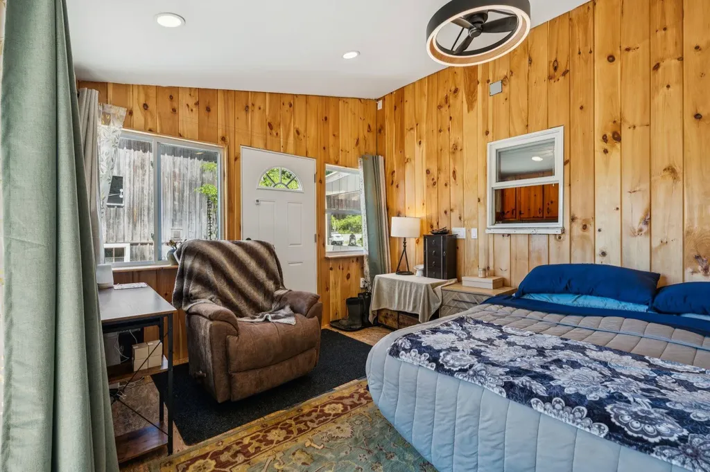 3 Breakneck Road Newport NH 03773
