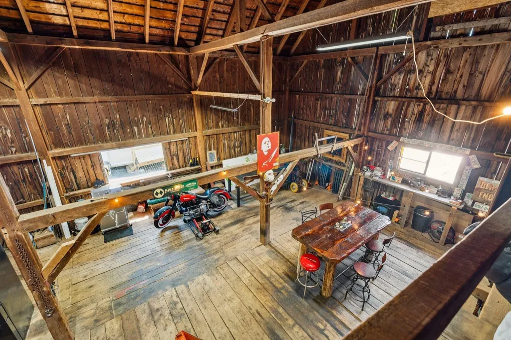 3 Breakneck Road Newport NH 03773