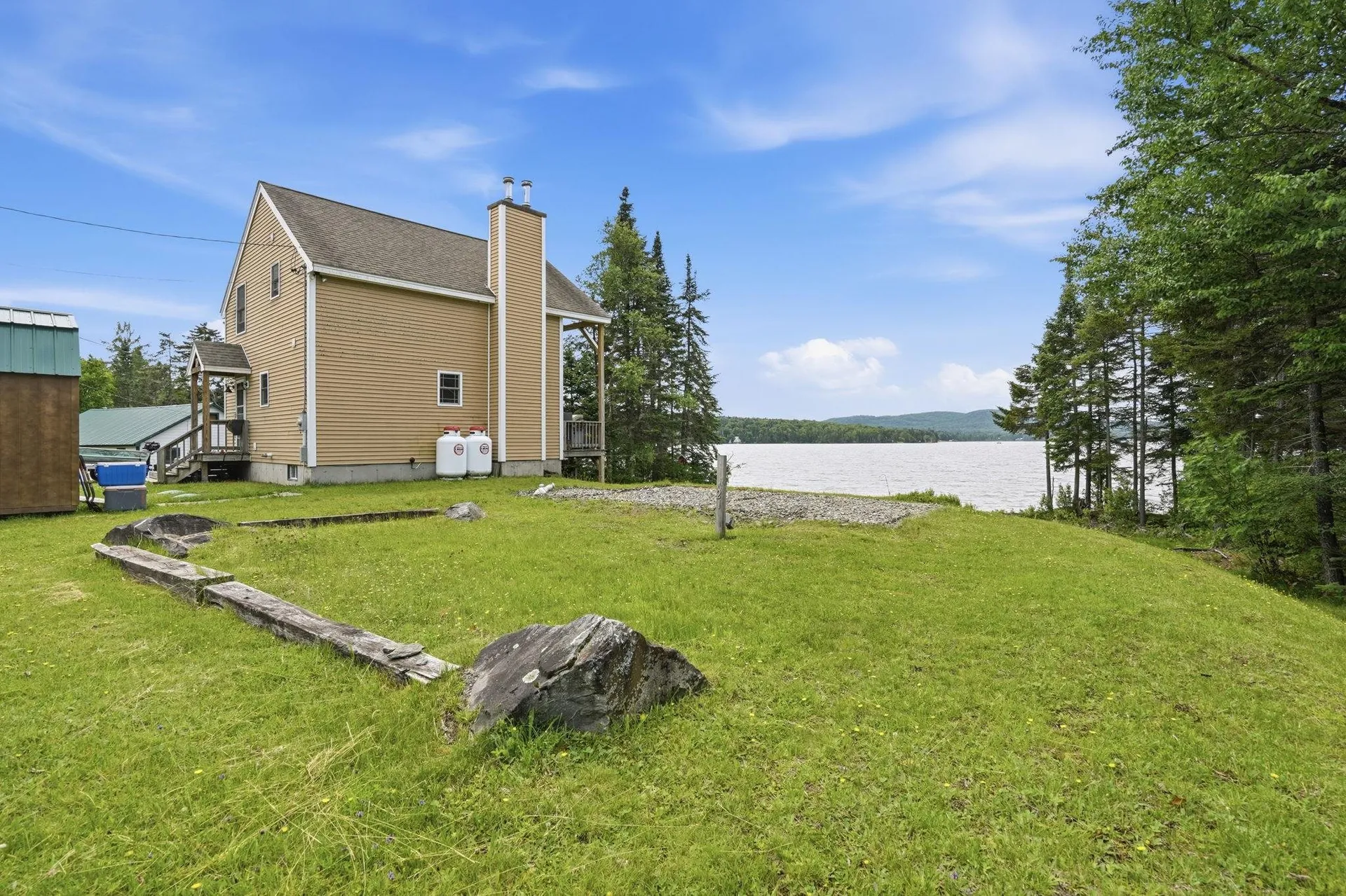 221 Beach Road Pittsburg NH 03592