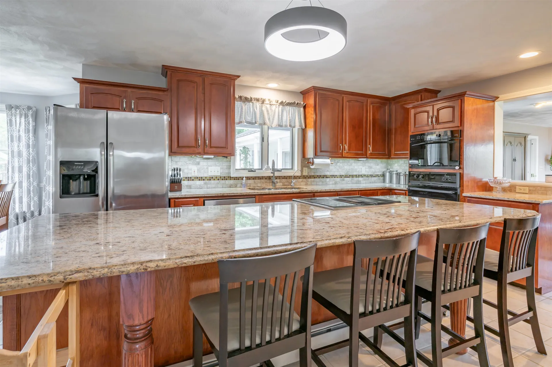7 Longview Circle Pelham NH 03076