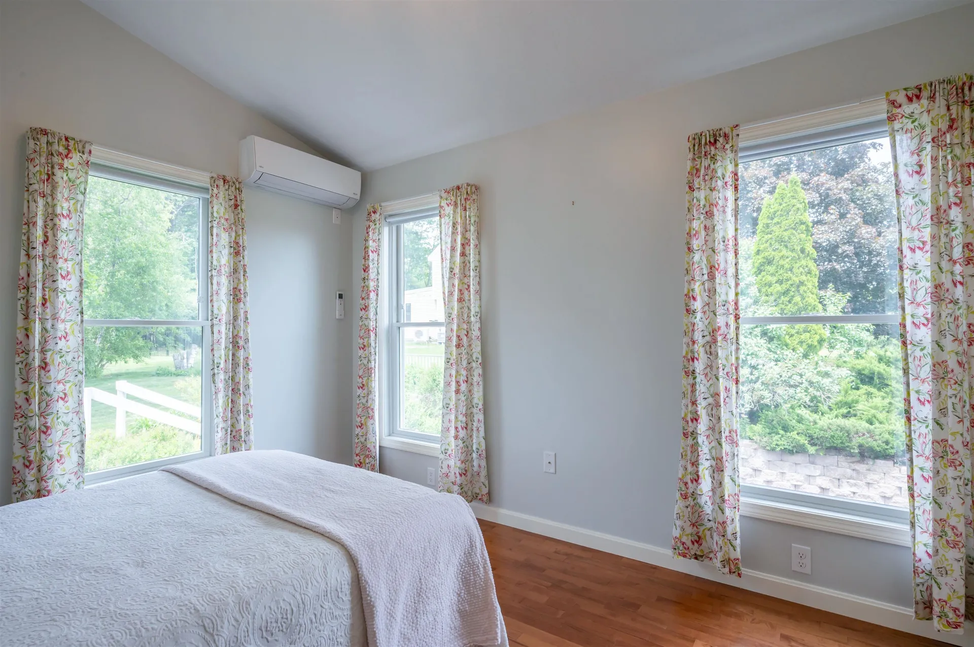 7 Longview Circle Pelham NH 03076