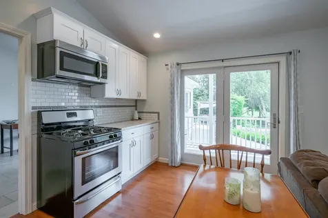 7 Longview Circle Pelham NH 03076