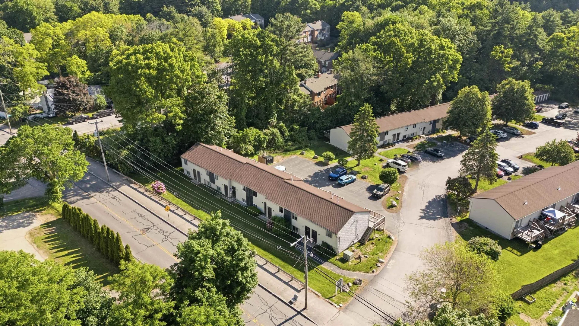 897 Mammoth Road Manchester NH 03104