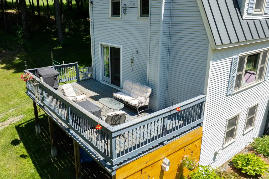 33 Merritt Road Hartland VT 05048