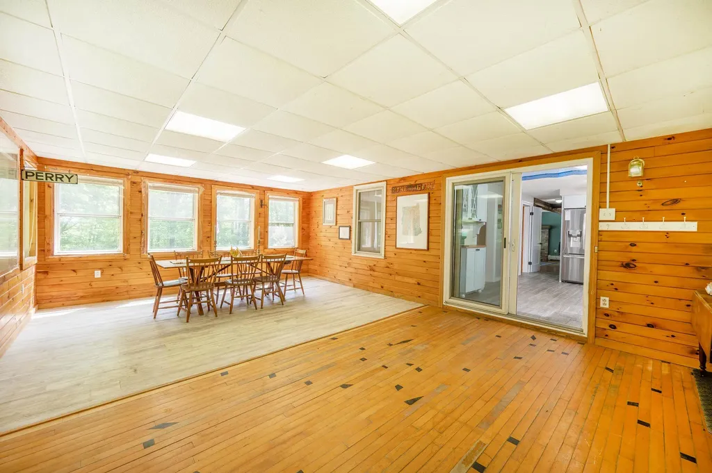33 Merritt Road Hartland VT 05048