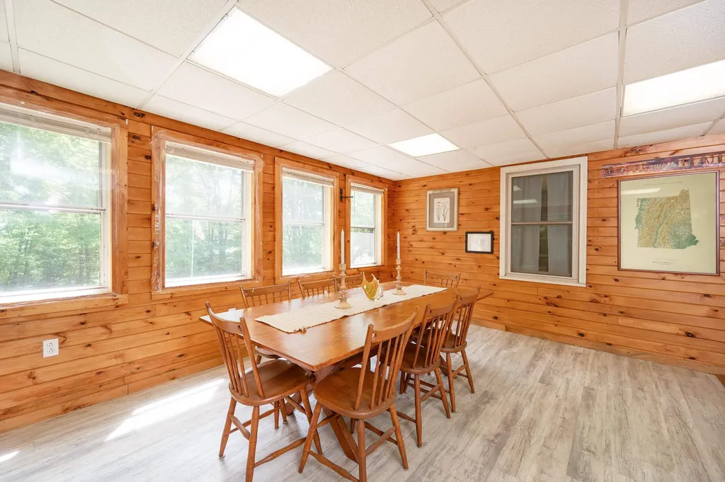 33 Merritt Road Hartland VT 05048