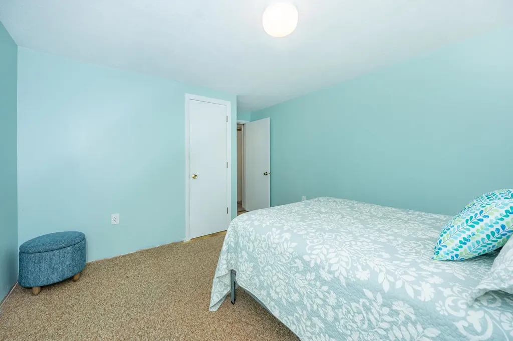 33 Merritt Road Hartland VT 05048