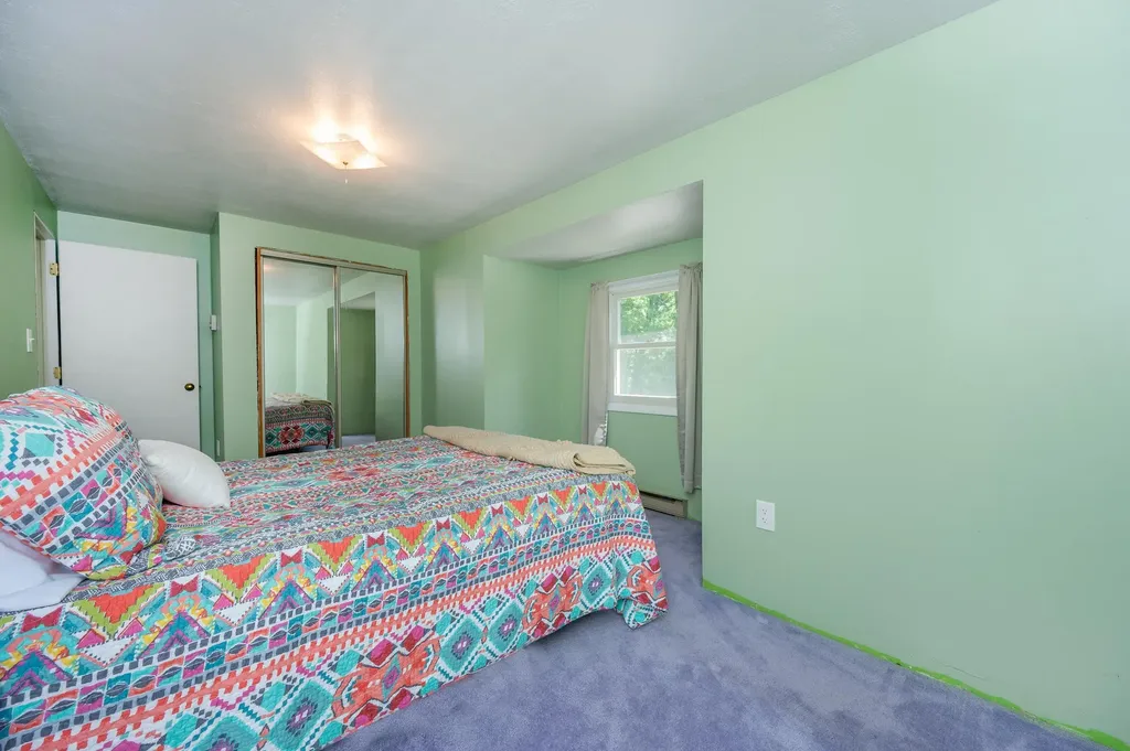 33 Merritt Road Hartland VT 05048