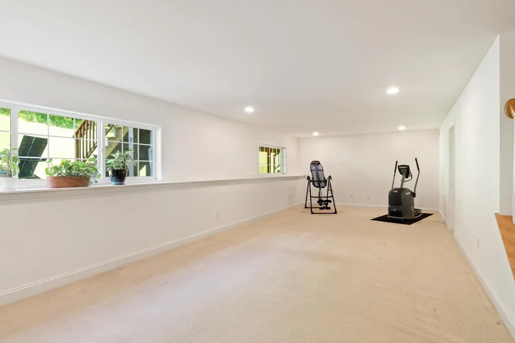 23 Dunbar Drive Essex Junction VT 05452