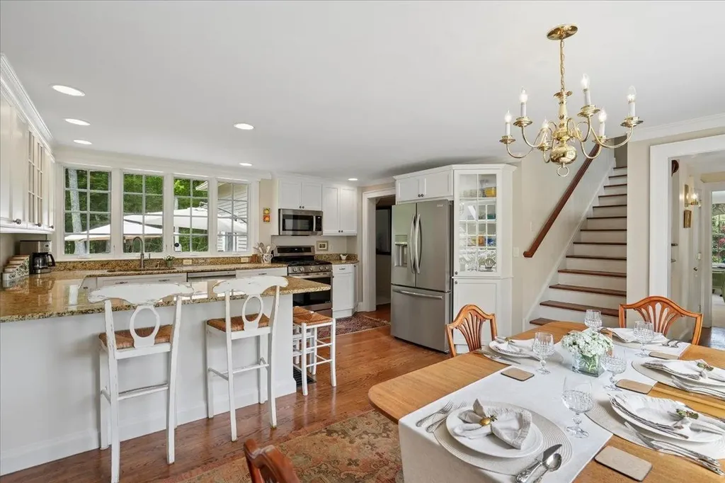 181 Meetinghouse Road Bedford NH 03110