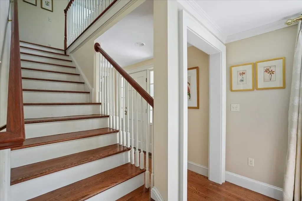 181 Meetinghouse Road Bedford NH 03110