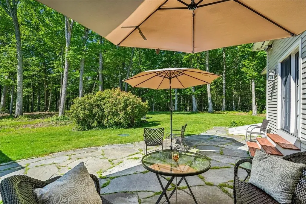 181 Meetinghouse Road Bedford NH 03110