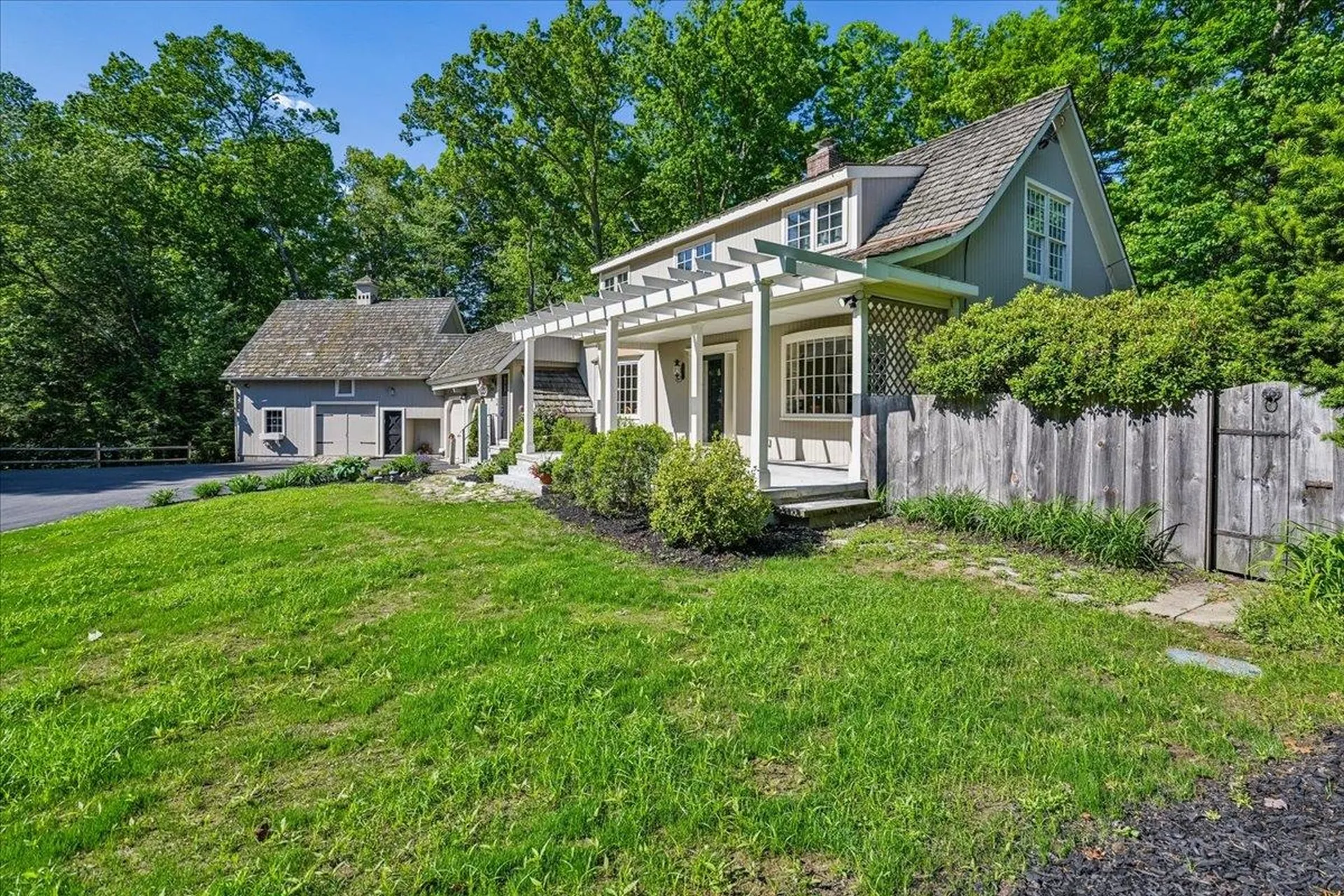 181 Meetinghouse Road Bedford NH 03110