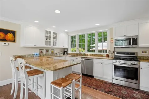 181 Meetinghouse Road Bedford NH 03110