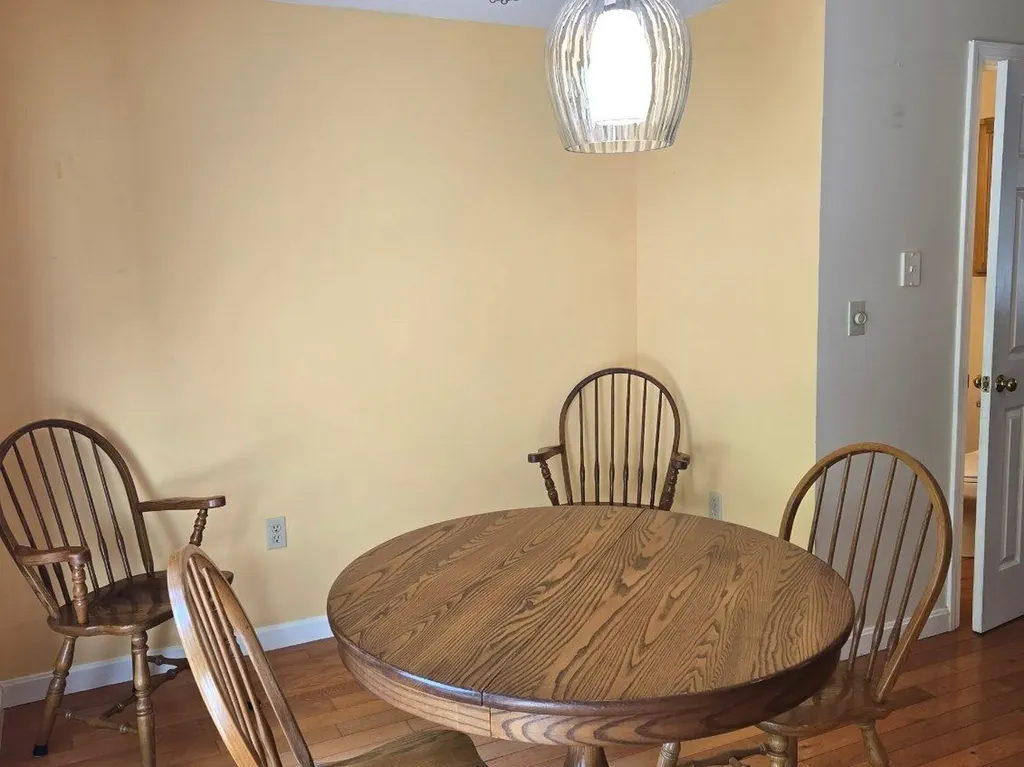 51 Bartemus Trail Nashua NH 03063