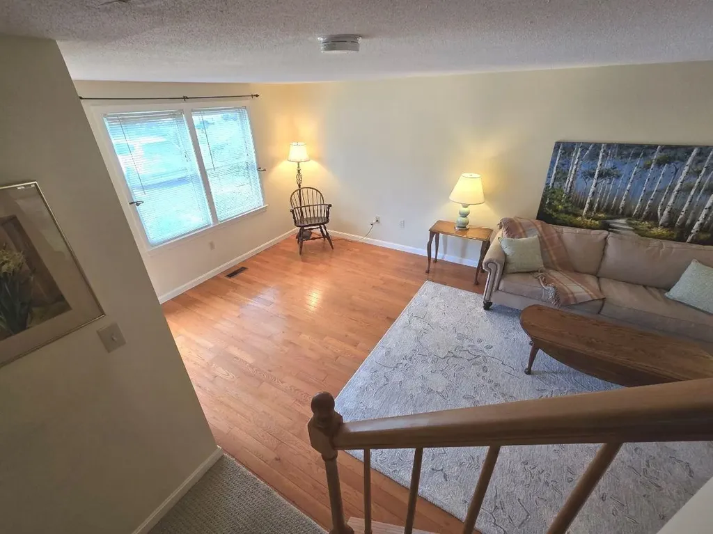 51 Bartemus Trail Nashua NH 03063