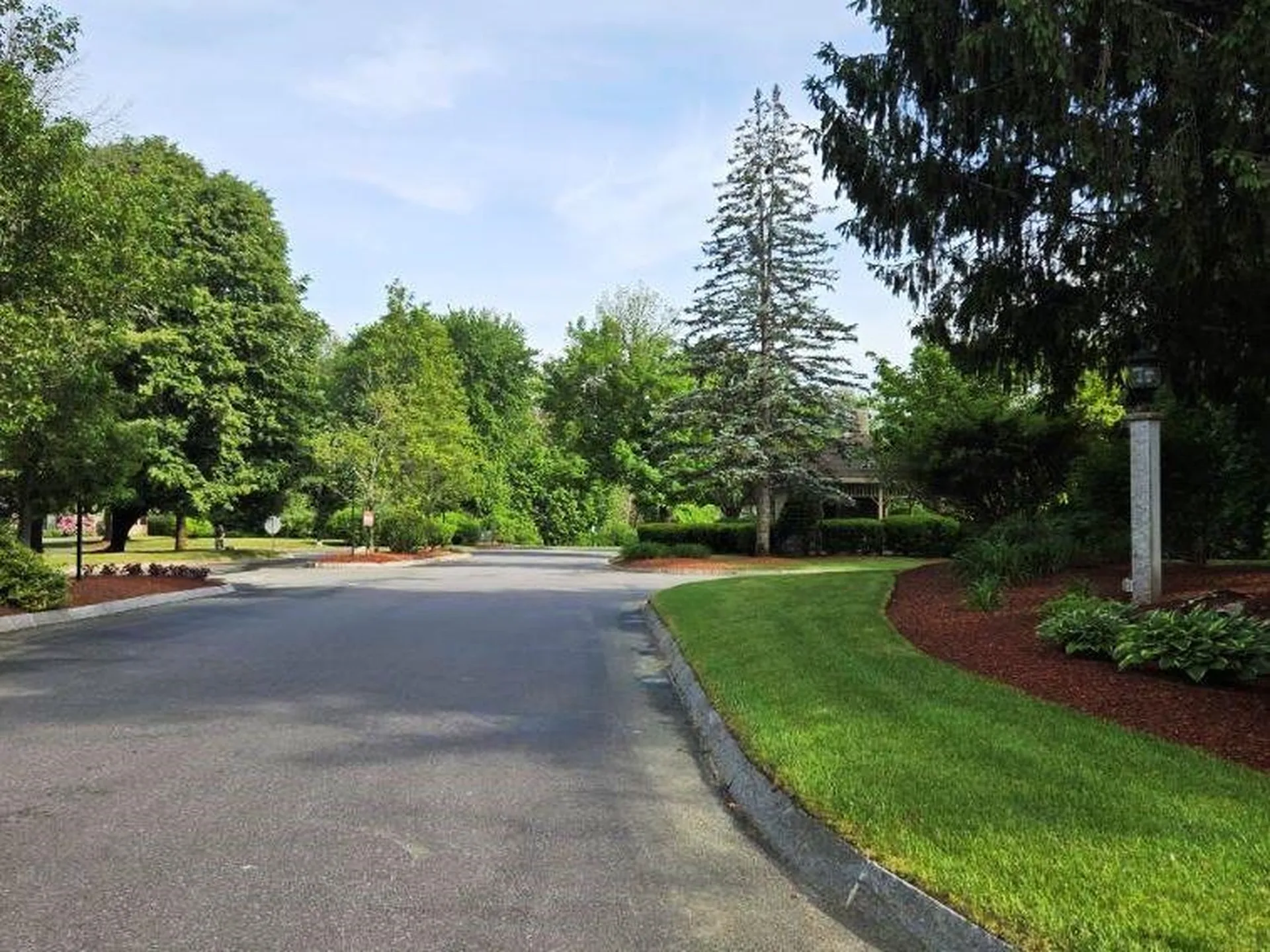 51 Bartemus Trail Nashua NH 03063