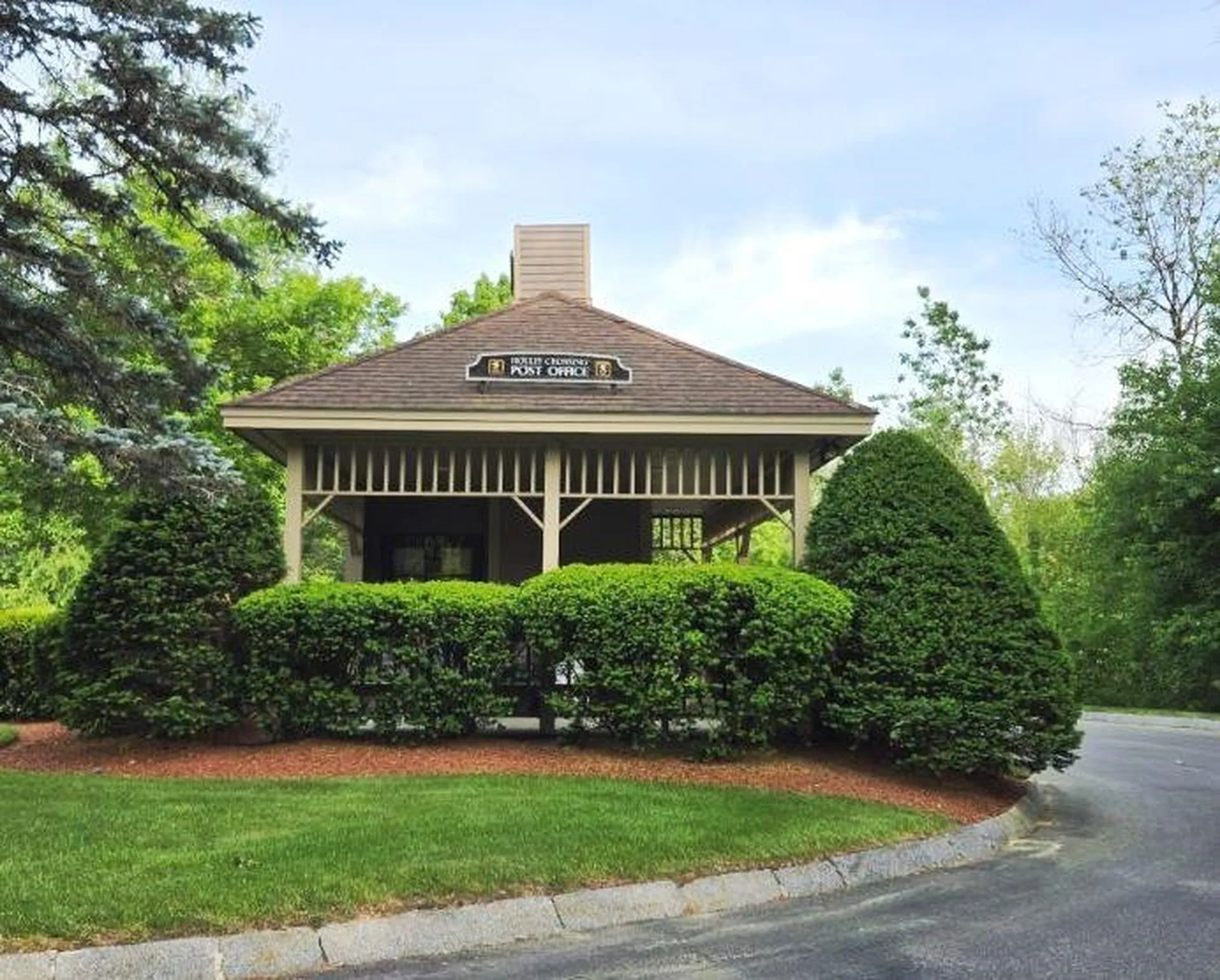 51 Bartemus Trail Nashua NH 03063