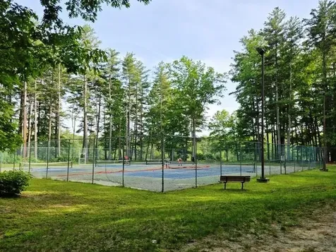 51 Bartemus Trail Nashua NH 03063