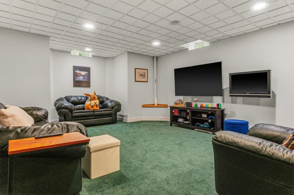 115 Odiorne Point Road Portsmouth NH 03801