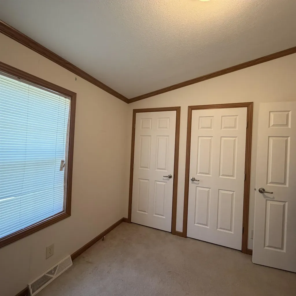 19 Holly Park Lane Rochester NH 03867