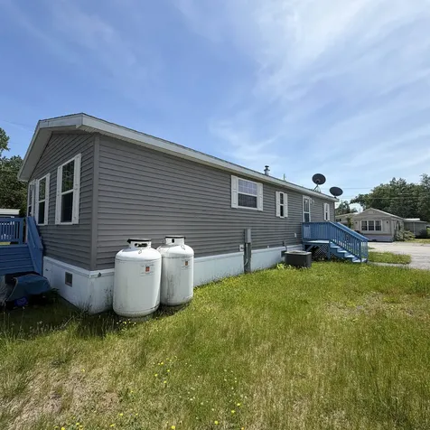19 Holly Park Lane Rochester NH 03867
