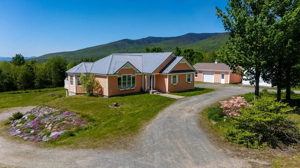 6 Button Road Jefferson NH 03583