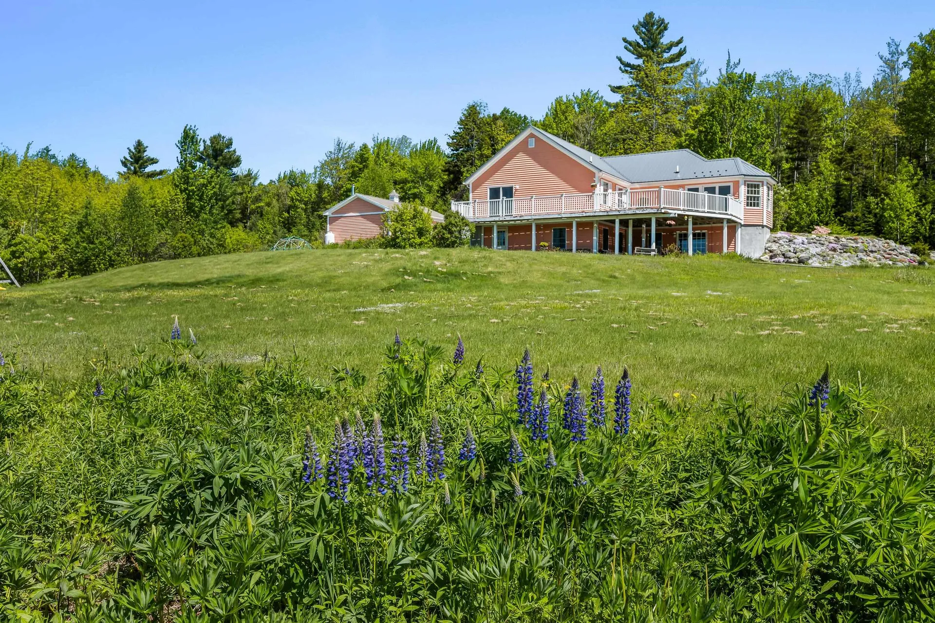 6 Button Road Jefferson NH 03583