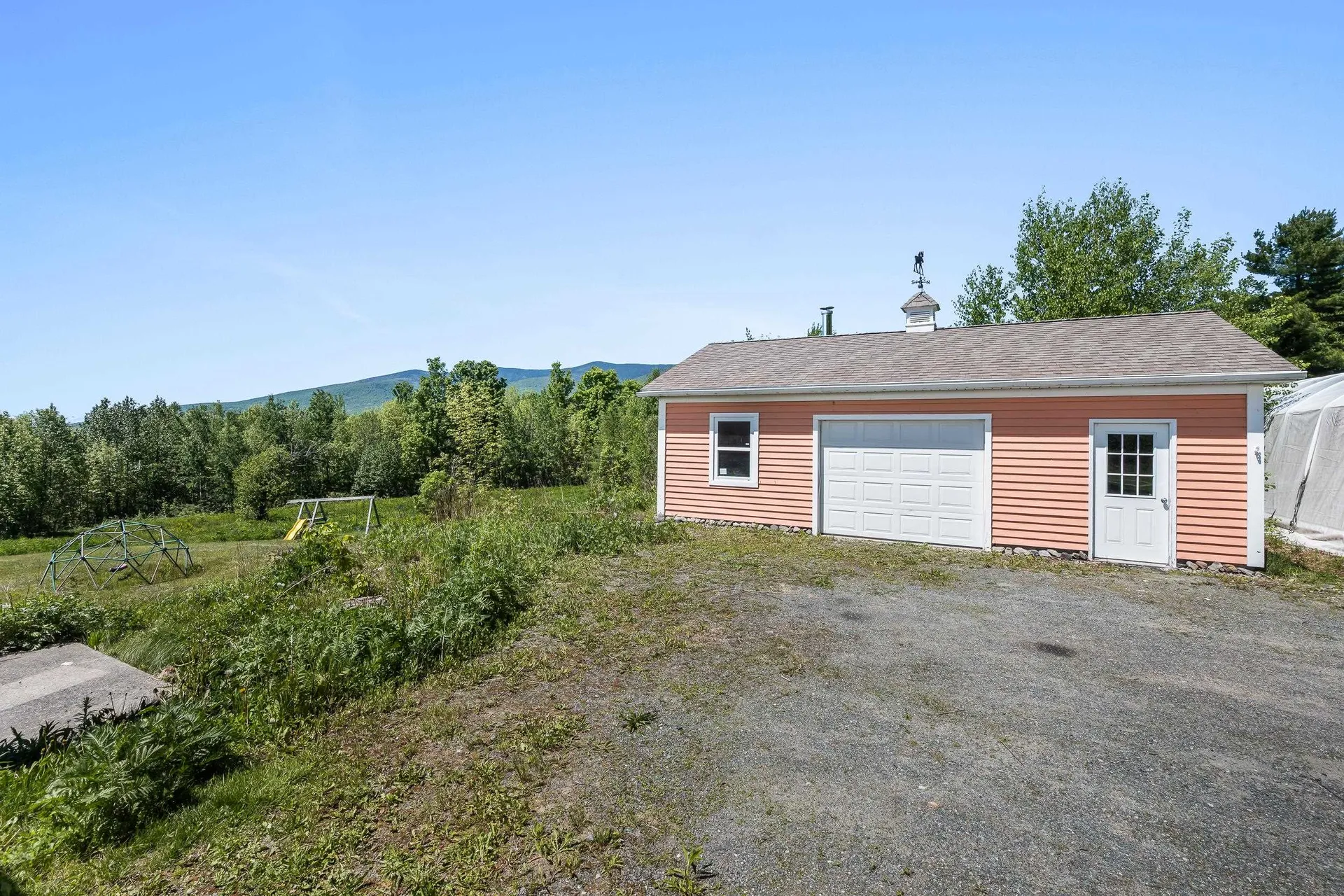 6 Button Road Jefferson NH 03583