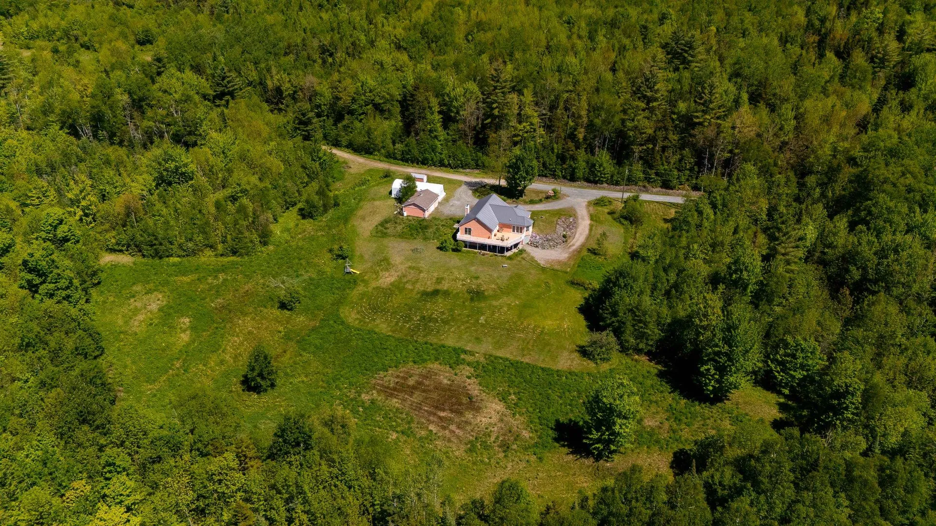 6 Button Road Jefferson NH 03583