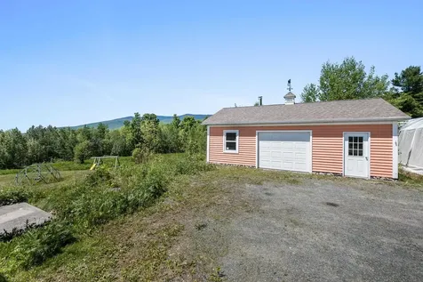 6 Button Road Jefferson NH 03583