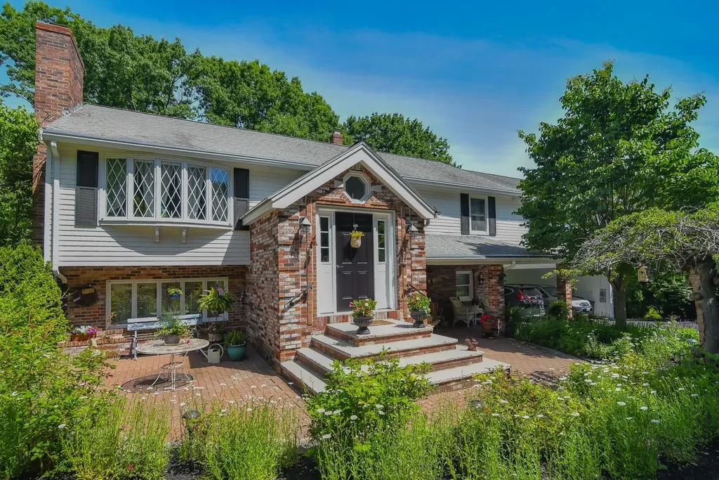 150 Lowell Road Salem NH 03079