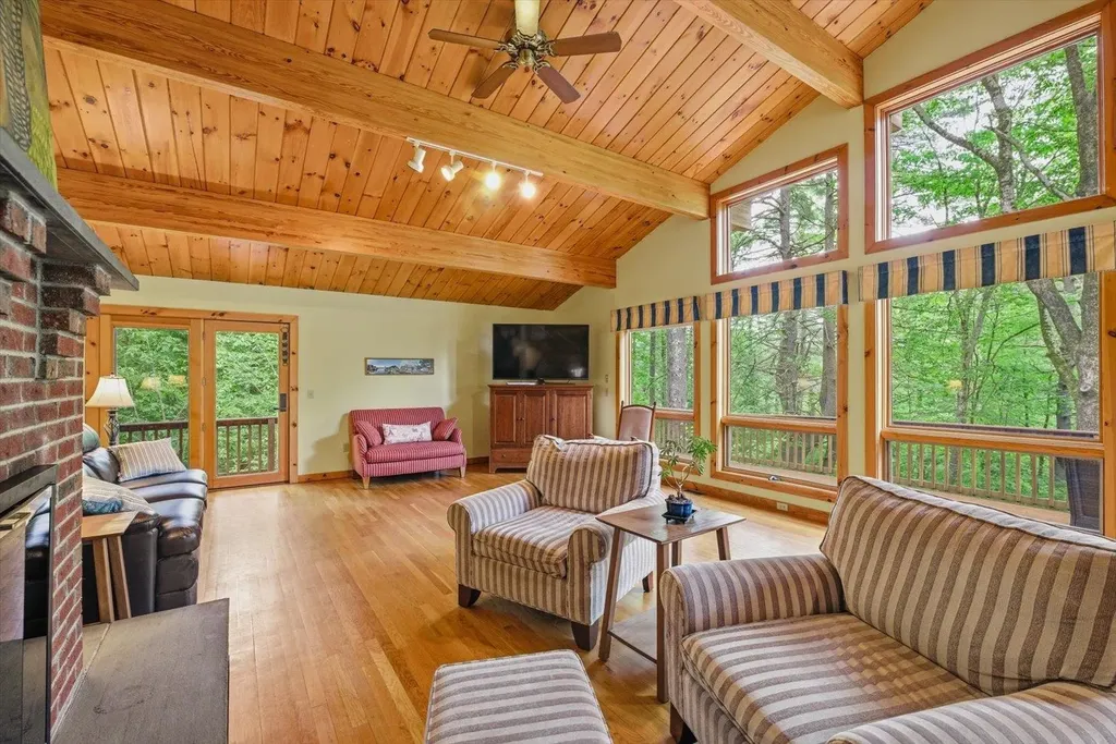 20 Jay Drive Rindge NH 03461