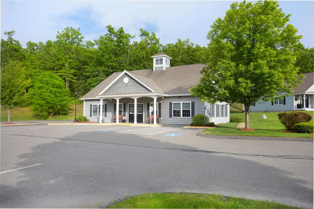 125 Brody Lane Hudson NH 03051