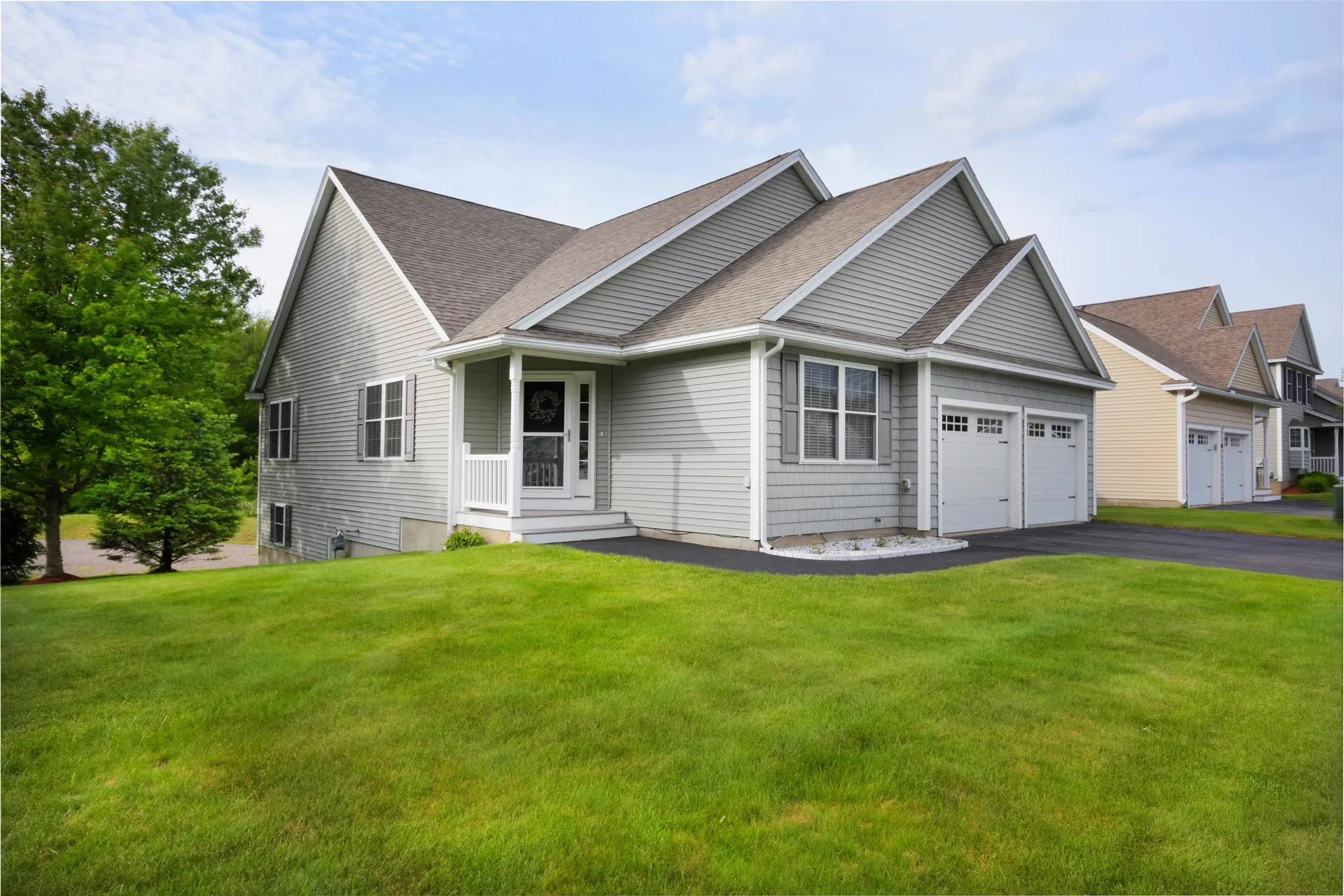 125 Brody Lane Hudson NH 03051