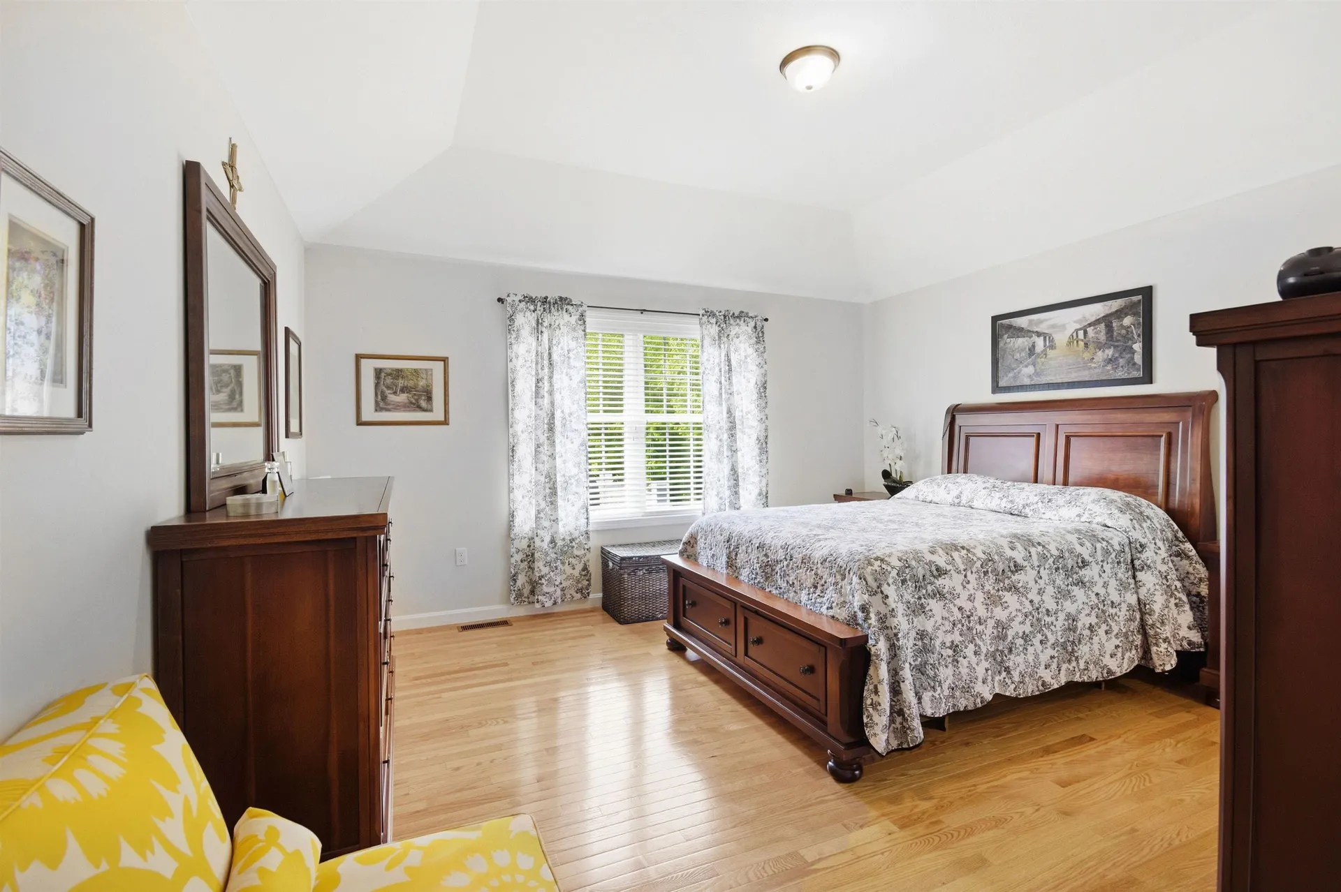 125 Brody Lane Hudson NH 03051